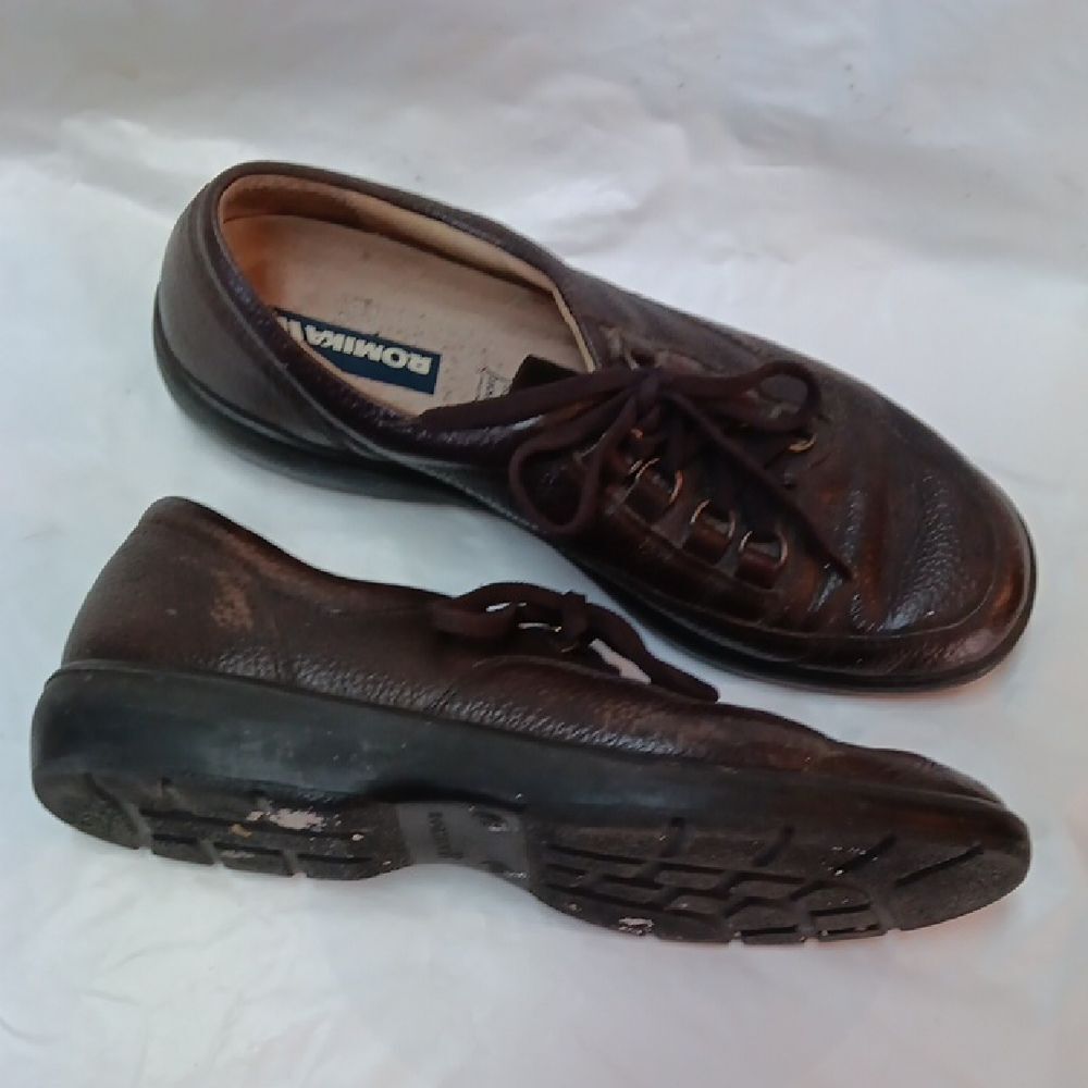 Romika Brown Flats with Comfortable Design and Textured Sole